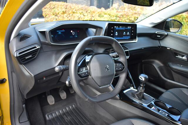 Peugeot 208 1.2 PureTech Allure Pack PLAATJE! 38DKM