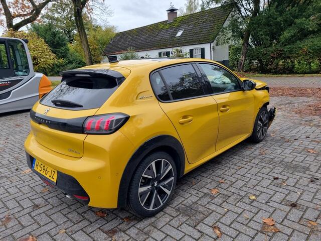 Peugeot 208 1.2 PureTech GT-Line Pano Led