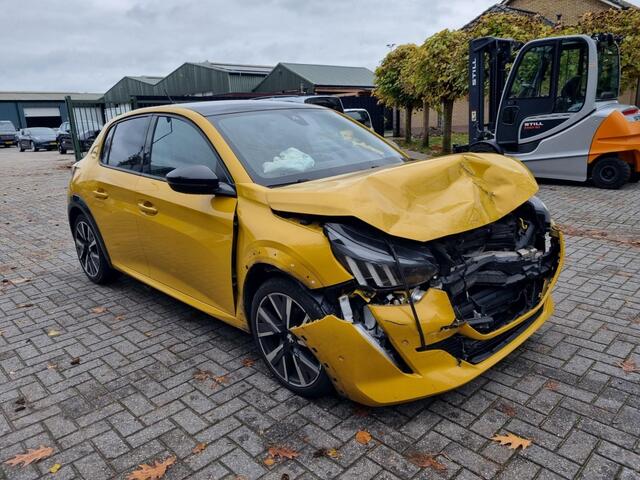 Peugeot 208 1.2 PureTech GT-Line Pano Led