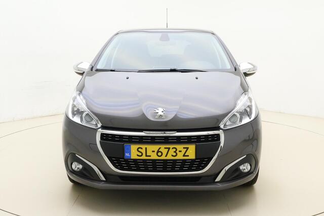 Peugeot 208 1.2 PureTech Allure | Apple carplay/Android auto | Navigatie | Trekhaak | Lichtmetalen velgen 16'' | Climate control | Parkeersensoren |