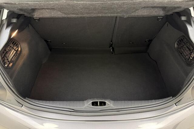 Peugeot 208 1.2 PureTech Allure | Apple carplay/Android auto | Navigatie | Trekhaak | Lichtmetalen velgen 16'' | Climate control | Parkeersensoren |