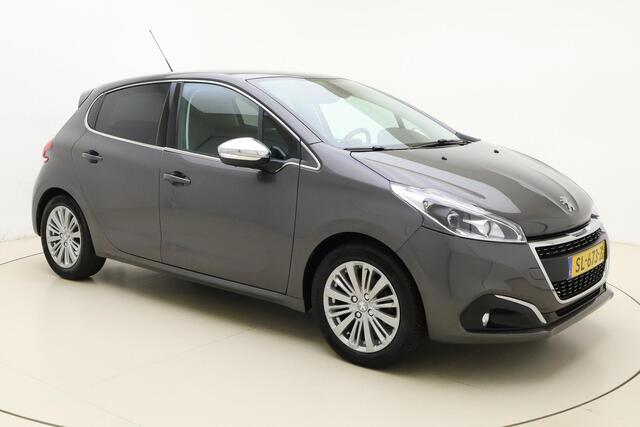 Peugeot 208 1.2 PureTech Allure | Apple carplay/Android auto | Navigatie | Trekhaak | Lichtmetalen velgen 16'' | Climate control | Parkeersensoren |