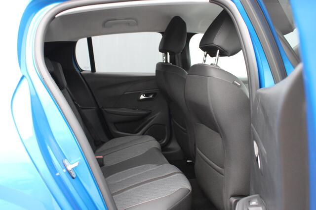 Peugeot 208 1.2 PT 100 ALLURE Peugeot 208 1.2 PureTech 100 Allure Navigatie/ Camera