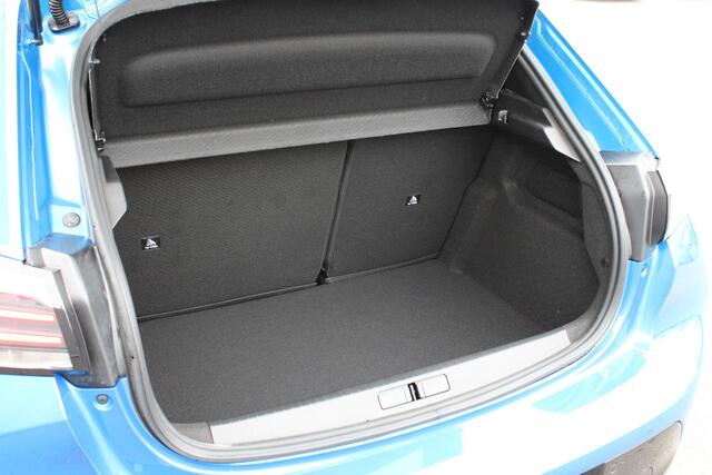 Peugeot 208 1.2 PT 100 ALLURE Peugeot 208 1.2 PureTech 100 Allure Navigatie/ Camera