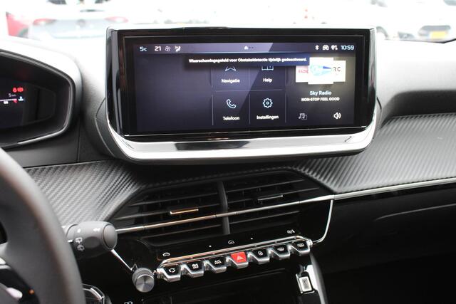 Peugeot 208 1.2 PT 100 ALLURE Peugeot 208 1.2 PureTech 100 Allure Navigatie/ Camera