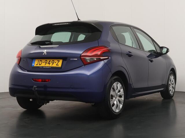 Peugeot 208 1.2 PureTech Blue Lion - Navigatie - Airconditioning - Trekhaak - Cruise Control