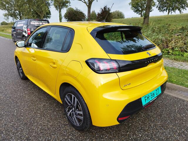 Peugeot 208 1.2 PureTech Allure ** 78.250 km ** Camera ** Virtuele cockpit **