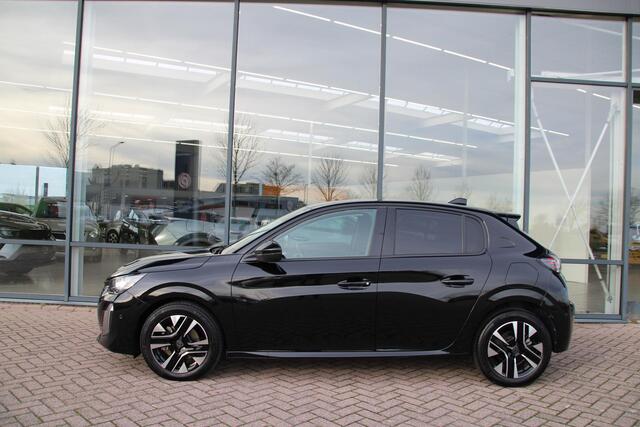 Peugeot 208 1.2 PureTech 100pk Allure Airco 360 Camera Carplay 7587km!