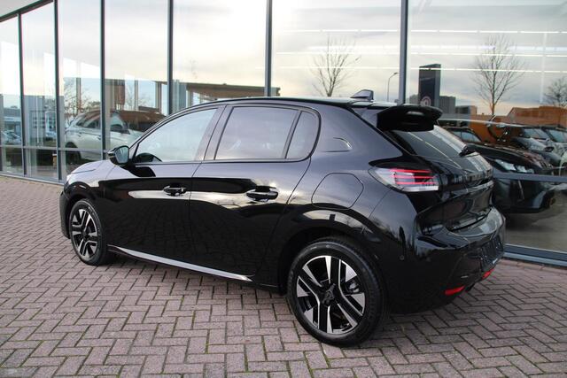 Peugeot 208 1.2 PureTech 100pk Allure Airco 360 Camera Carplay 7587km!