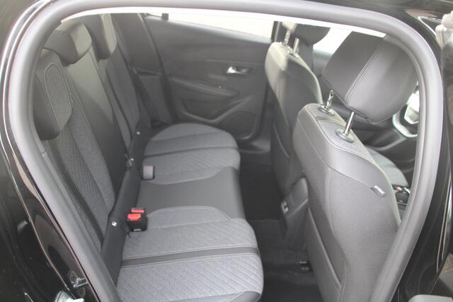 Peugeot 208 1.2 PureTech 100pk Allure Airco 360 Camera Carplay 7587km!