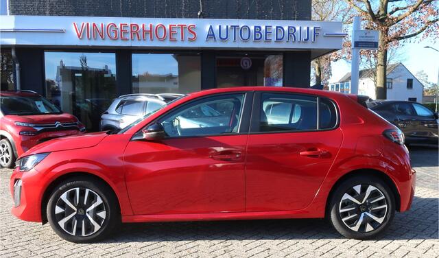 Peugeot 208 Benzine 100 Pk Active * Origineel Navigatie * Airco & Cruise Control * Draadloos Apple Carplay / Android Auto * DAB Radio * Vingerhoets; Vierde Generatie Eersteklas Service ! Al meer dan 100 jaar een begrip in de Brabantse Kempen.