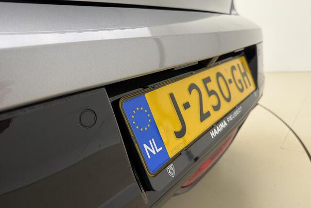 Peugeot 208 1.2 PureTech Blue Lease Allure 100 PK | Handgeschakeld | Camera | Parkeersensor | Cruise Control | Navigatie | Mirror Screen | Start/stop | Licht Metalen Velgen