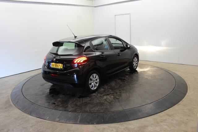 Peugeot 208 1.2 PureTech Blue Lion Parkeersensoren Navi Carplay Cruise