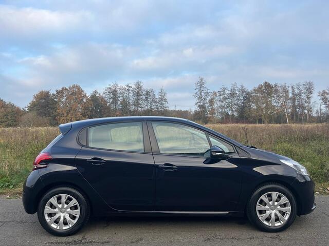 Peugeot 208 1.2 PureTech Blue Lion