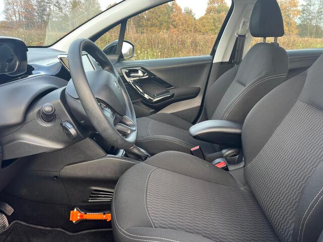 Peugeot 208 1.2 PureTech Blue Lion