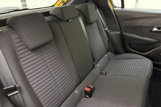 Peugeot 208 1.2 Active | Airco | Navigatie | LED koplampen | Cruise Control | Apple Carplay/Android Auto | Parkeersensoren achter