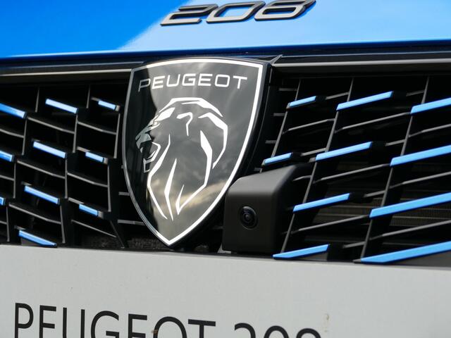 Peugeot 208 1.2 Hybrid 145 e-DCS6 GT | NIEUW | Uit voorraad leverbaar! | 360° Camera | Adaptive Cruise Control | Drive Assist | Full LED | Keyless Entry & Start | Navigatie | Apple Carplay/Android Auto