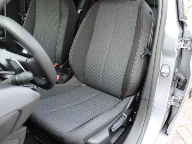 Peugeot 208 1.2 Hybrid 110 e-DCS6 Style PRIVATE LEASE NU ¤369 P/M