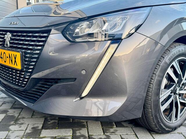 Peugeot 208 1.2/ 101 PK Allure LED/ Camera/ BTW/ PDC V+A/ 1e eigenaar/ Nieuwe riem/ NAP