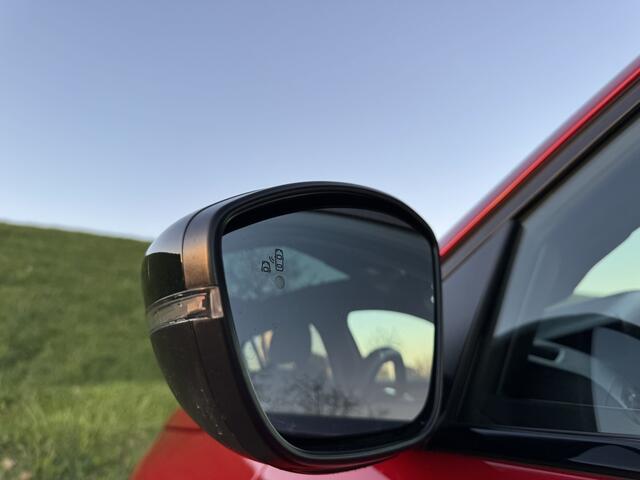 Peugeot 208 1.2 PureTech GT Pack Massagestoel | Stoelverwarming |Pano | Camera | Apple Carplay