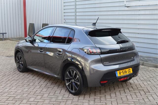 Peugeot 208 1.2 PureTech GT Pack O.a: Camera, PDC, Clima, Stoelverw, ACC, Carplay, Etc. All-in prijs!