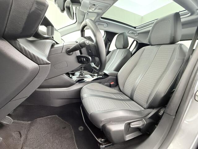 Peugeot 208 1.2I 101PK 5Drs Panoramadak Navi Ecc Apple Carplay Android Auto Cruise Control Pdc Allure Bluetooth Isofix Lmv 17" Led Privacy Glas Keyless Rijstrooksensor 1e Eigenaar Origineel Nederlandse Auto Nieuwprijs ¤24.923,-