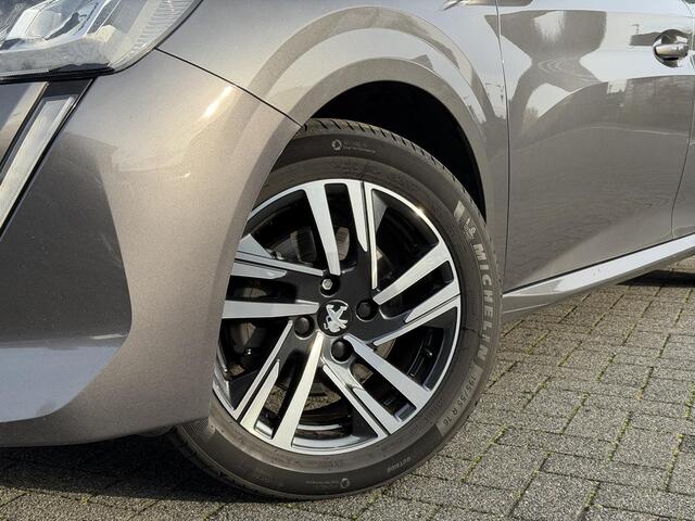 Peugeot 208 Allure Pack 1.2 PureTech 100PK Navigatie, Achteruitrijcamera, Keyless, Stoelverwarming, Adaptieve Cruise Control, Climate Control