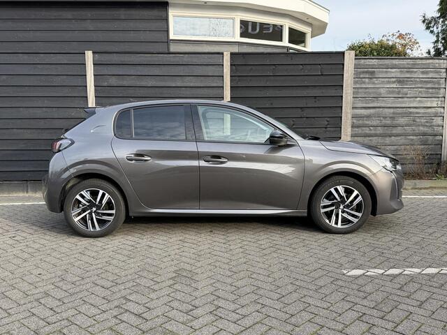 Peugeot 208 Allure Pack 1.2 PureTech 100PK Navigatie, Achteruitrijcamera, Keyless, Stoelverwarming, Adaptieve Cruise Control, Climate Control