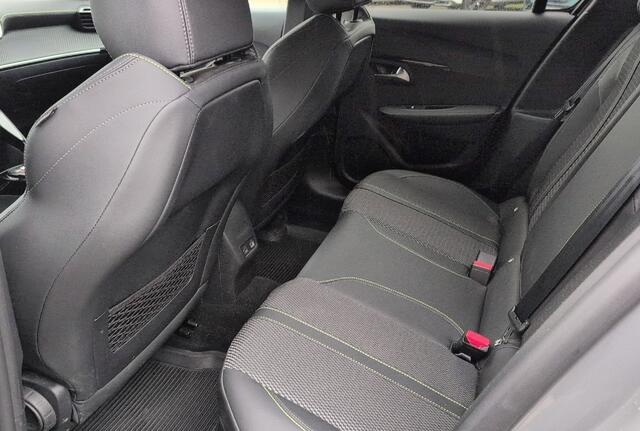 Peugeot 208 1.2 Hybrid 145 e-DCS6 GT Led/Stoel verwarming/Camera.