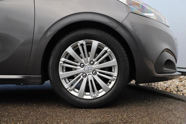 Peugeot 208 1.5 BlueHDi Blue Lease Allure 101PK Trekhaak Navigatie Carplay Android 16 inch LMV Climate Cruise Control