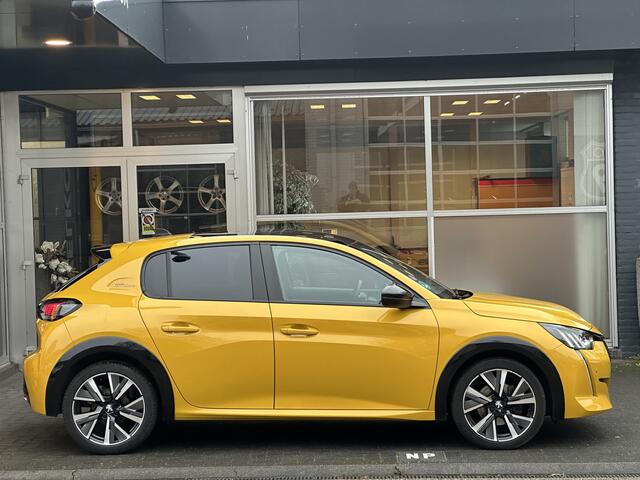 Peugeot 208 1.2 PureTech GT-Line CLIMA / CRUISE / PANO / 3D / CAMERA