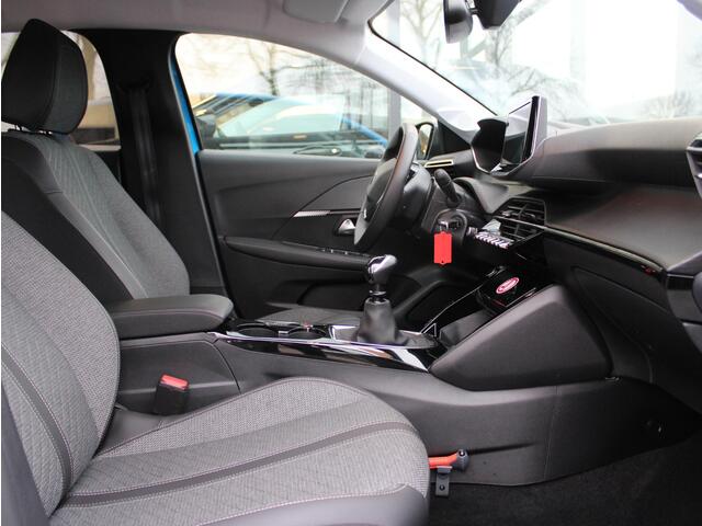 Peugeot 208 1.2 PureTech 100 Allure | Navi / Camera / Climate