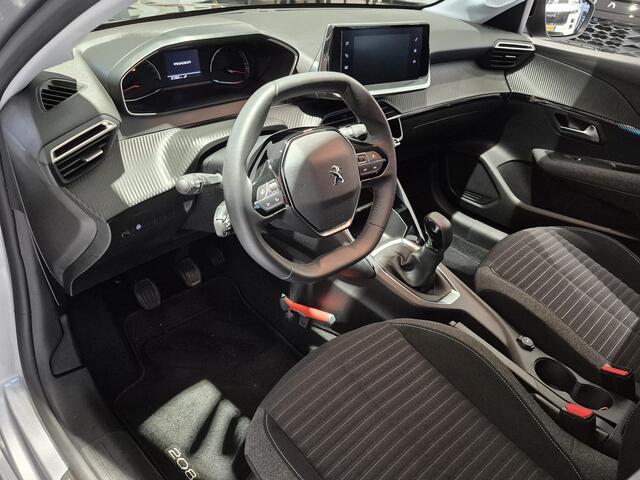 Peugeot 208 1.2 PureTech Style | Navigatie | Camera | Lichtmetalen Velgen | Apple Carplay en Android Auto |