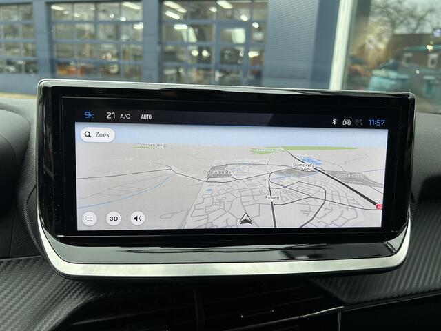 Peugeot 208 1.2 Hybrid 110 PK Automaat Allure | Navigatie | Camera | Climate Control | Adaptieve Cruise Control | LED Verlichting | Hybride Rijden met Automaat | 16" Lichtmetalen Velgen | Digitaal Dashboard | Parkeersensoren | Spoiler |