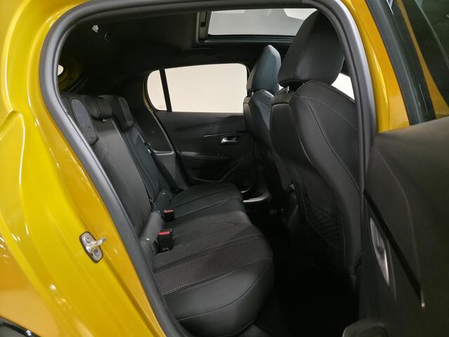 Peugeot 208 1.2 PureTech GT-Line Automaat | Trekhaak | Panoramadak | Navigatie