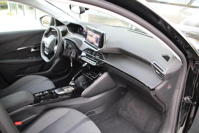 Peugeot 208 1.2 Hybrid 110 e-DCS6 Allure Automaat Airco Navi 360 Camera Carplay Nieuwstaat