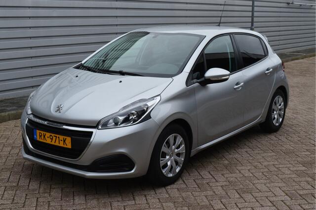Peugeot 208 1.2 PureTech Active O.a: PDC, Clima, Navi, Cruise, Carplay, DAB, Etc. All-in prijs!