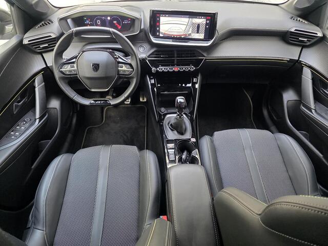 Peugeot 208 GT 1.2 Turbo 100pk H6 | ADAPTIVE CRUISE | 360° CAMERA | KEYLESS ENTRY | DODEHOEKBEW. | DRAADLOOS APPLE CARPLAY / ANDROID AUTO | CLIMA | ALL-SEASONBANDEN |