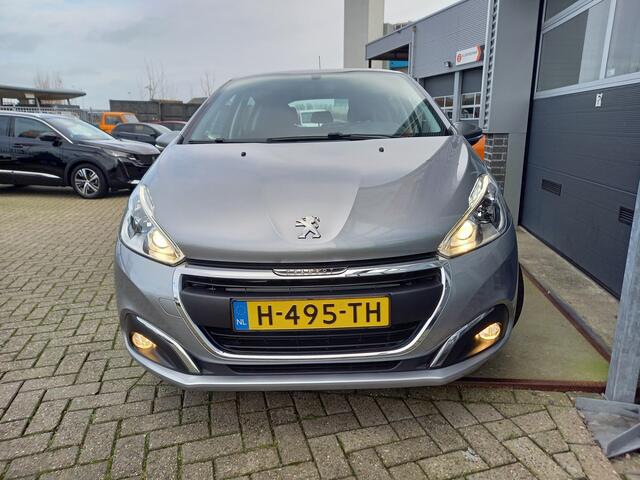 Peugeot 208 1.2 PureTech Allure - CAMERA + PDC - CARPLAY / ANDROID - CLIMA - CRUISE - NAVI -