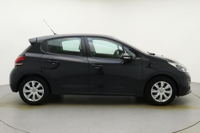Peugeot 208 1.2 PureTech 82pk Blue Lion | Navigatie | Airconditioning | Cruise control | DAB+ | Parkeersensoren | Lage KM-stand