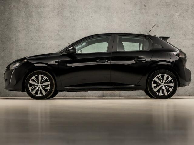 Peugeot 208 1.2 PureTech Sport Automaat (APPLE CARPLAY, GROOT NAVI, PARKEERSENSOREN, SPORTSTOELEN, LED KOPLAMPEN, CRUISE, DAB+, NIEUWSTAAT)