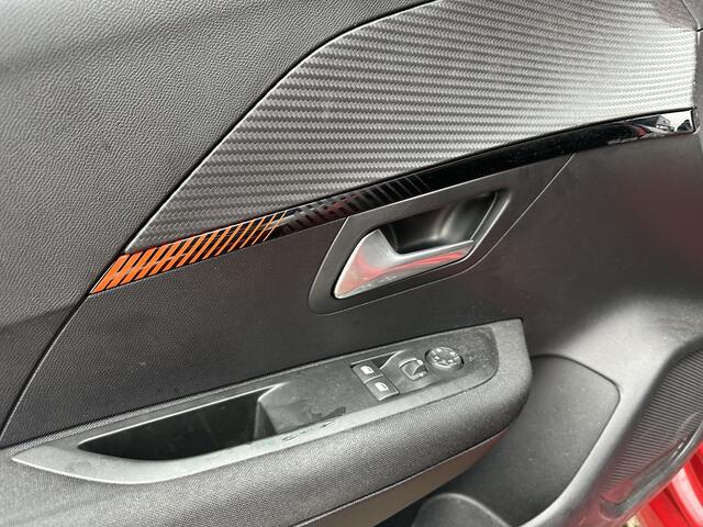 Peugeot 208 1.2 Turbo 100 PK Active | 6-Versnellingsbak | Climate Control | Cruise Control | LED Verlichting | Parkeersensoren | Navigatie via Telefoon | Extra Getinte Ramen | Elektrisch Pakket | BTW Auto |