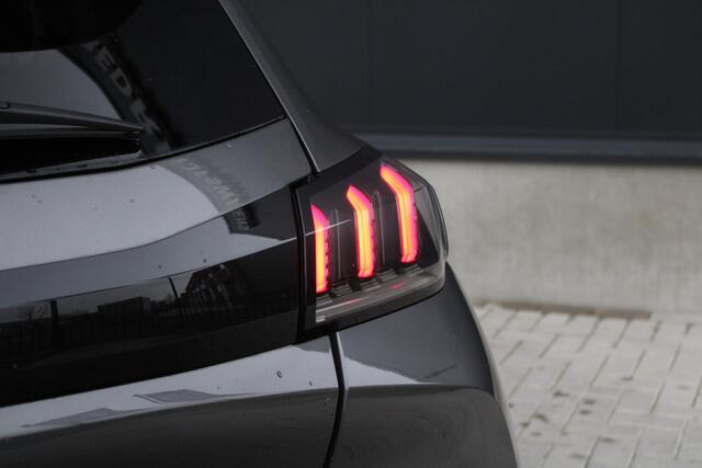 Peugeot 208 1.2 PureTech GT 100pk - Panorama - Navi - Camera - Stoelverwarming - Rijklaar