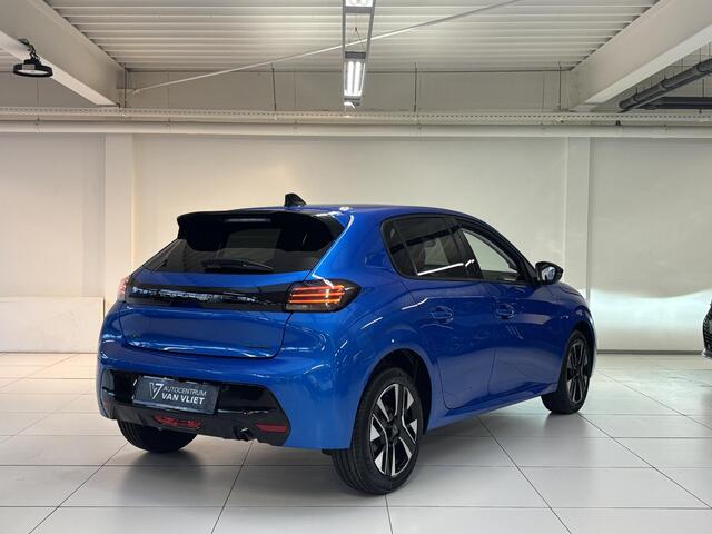 Peugeot 208 1.2 Hybrid 110 e-DCS6 Allure VOORRAAD DEAL | Automaat | Navigatie | 360 camera | Draadloze telefoonlader |