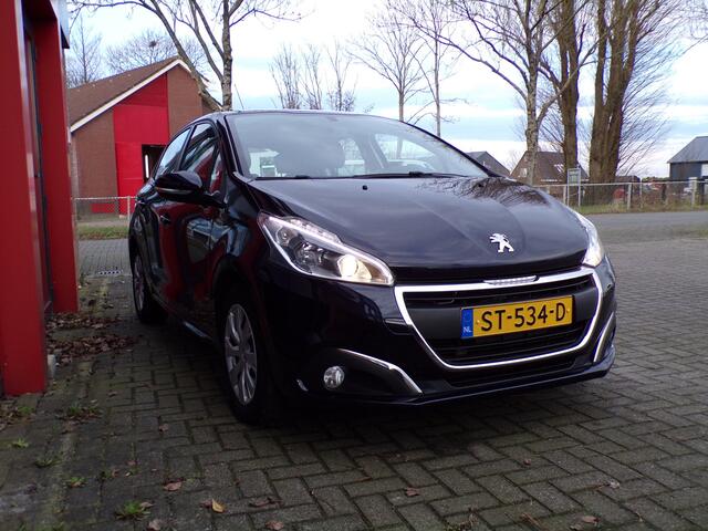 Peugeot 208 1.2 PureTech Blue Lion Airco Navi PDC Nieuwe Distributieriem NAP