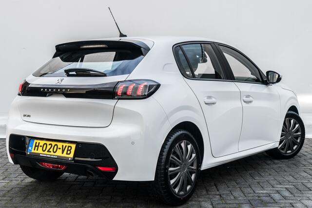 Peugeot 208 1.2 101PK Allure | 3D-I-Cockpit | Cruise | Navi | 6 Bak | | 16 INCH LMV | Keyless start | Rijstrooksensor met correctie |