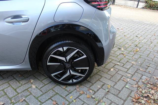 Peugeot 208 Hybrid e-DCS6 GT