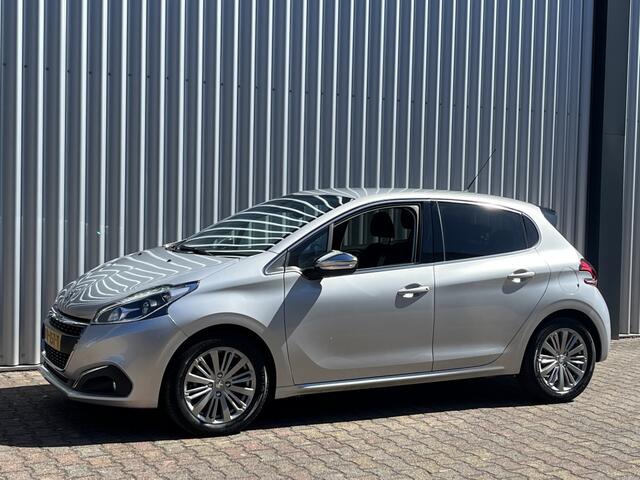 Peugeot 208 1.2 PureTech Allure | Navigatie | Climate Control | LM Velgen
