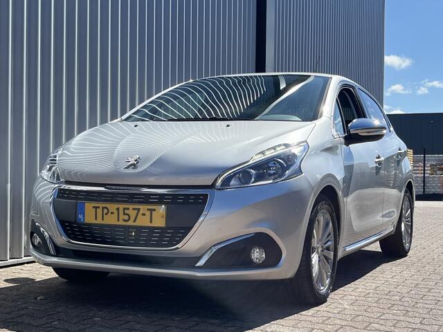 Peugeot 208 1.2 PureTech Allure | Navigatie | Climate Control | LM Velgen