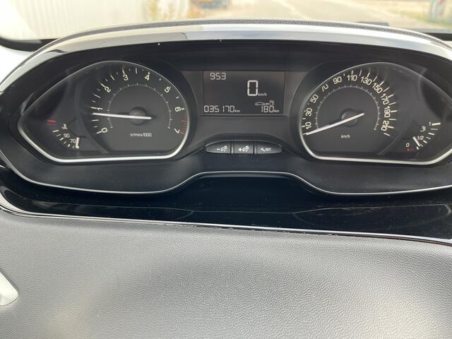 Peugeot 208 1.2 Like, lage km.stand, Carplay/Android, nieuwstaat